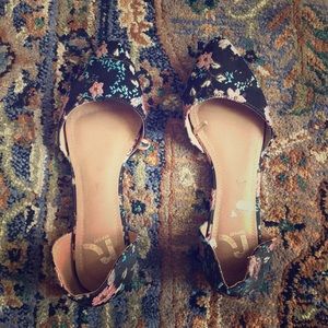 Cute floral flats